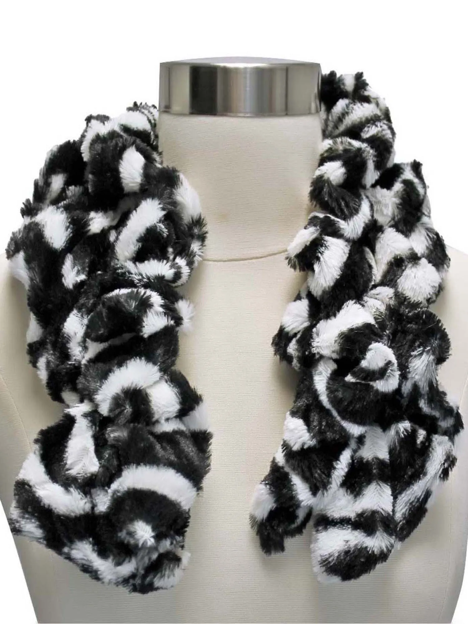 Black & White Short Scrunched Plush Scarf