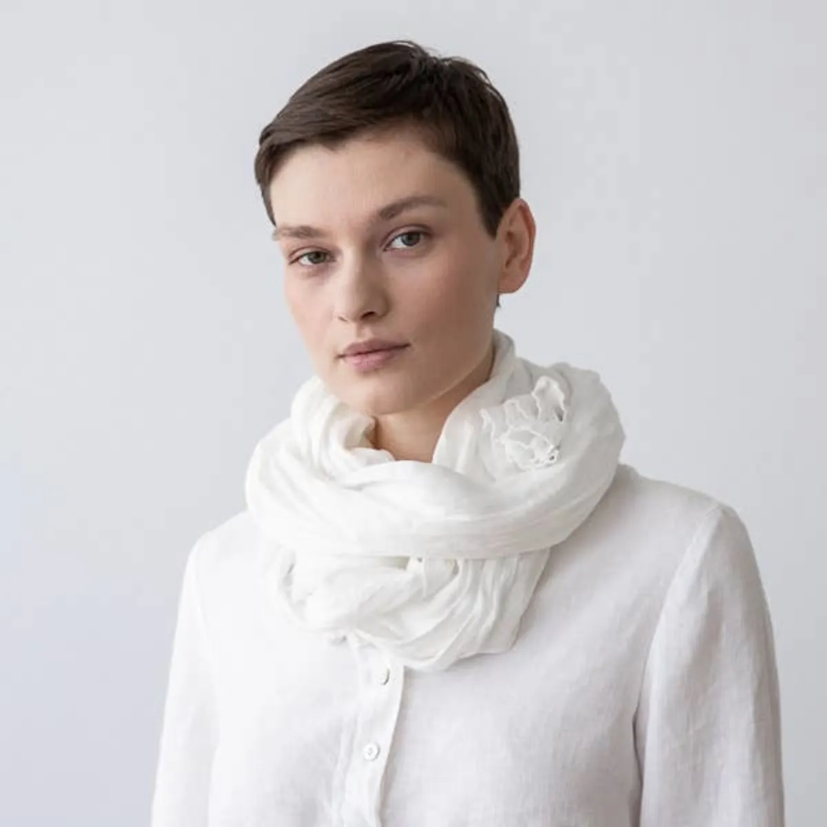 Linen Scarf - White Garza