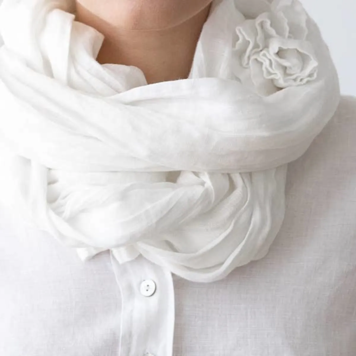 Linen Scarf - White Garza