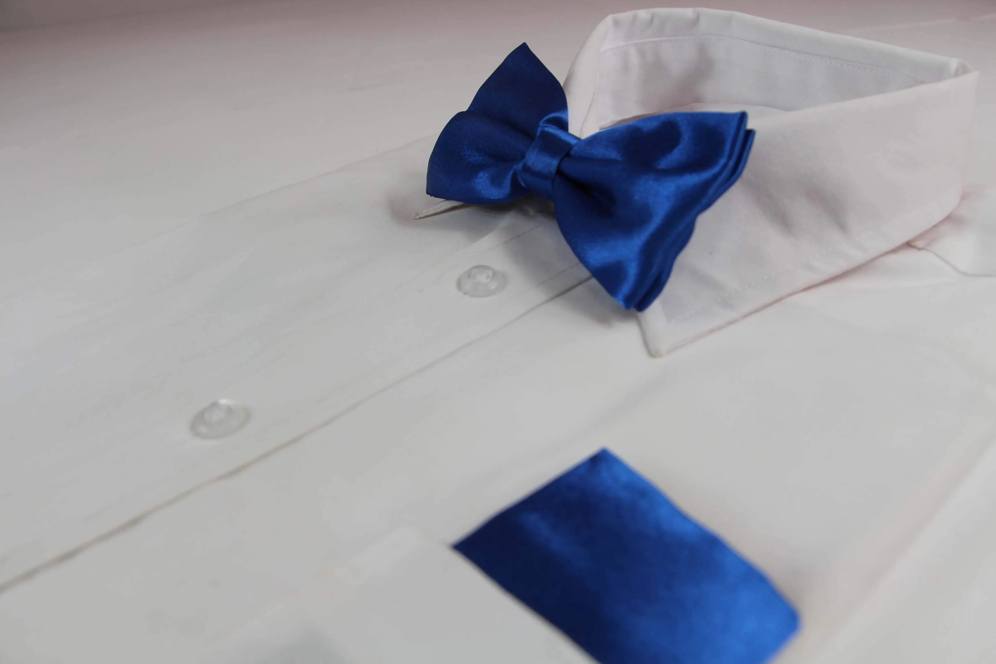 Mens Blue Plain Bow Tie & Matching Pocket Square Set