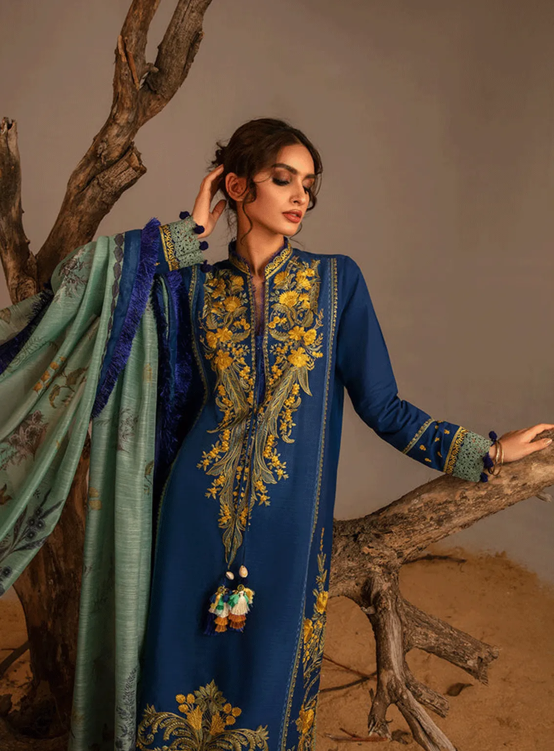 Sobia Nazir Embroidered Slub Unstitched 3 Piece Suit - SN23AW 4A