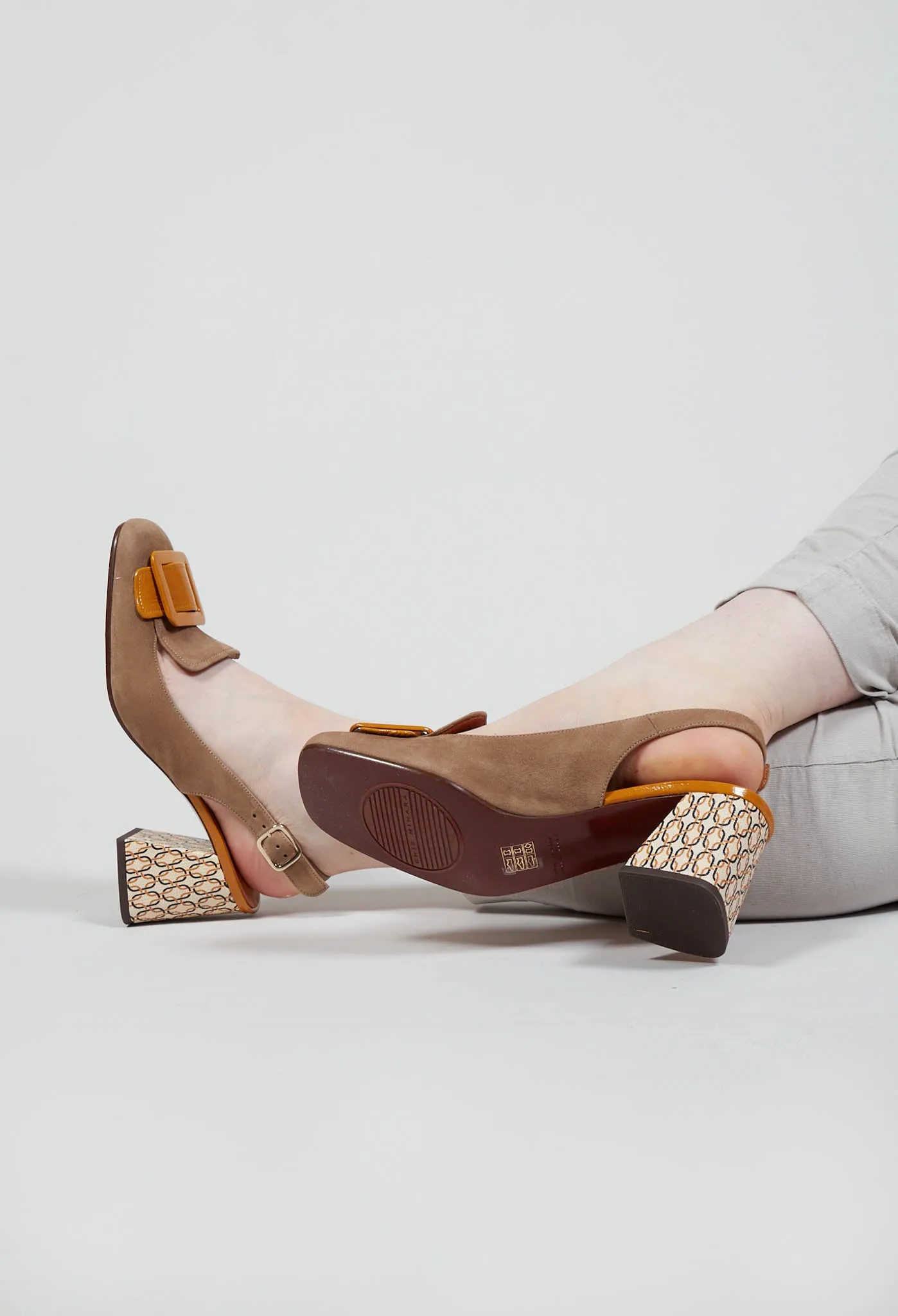 Suzan Heel in Ocre Brown