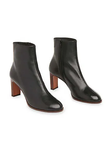 Whistles Daphne Black Boots | Kaleidoscope