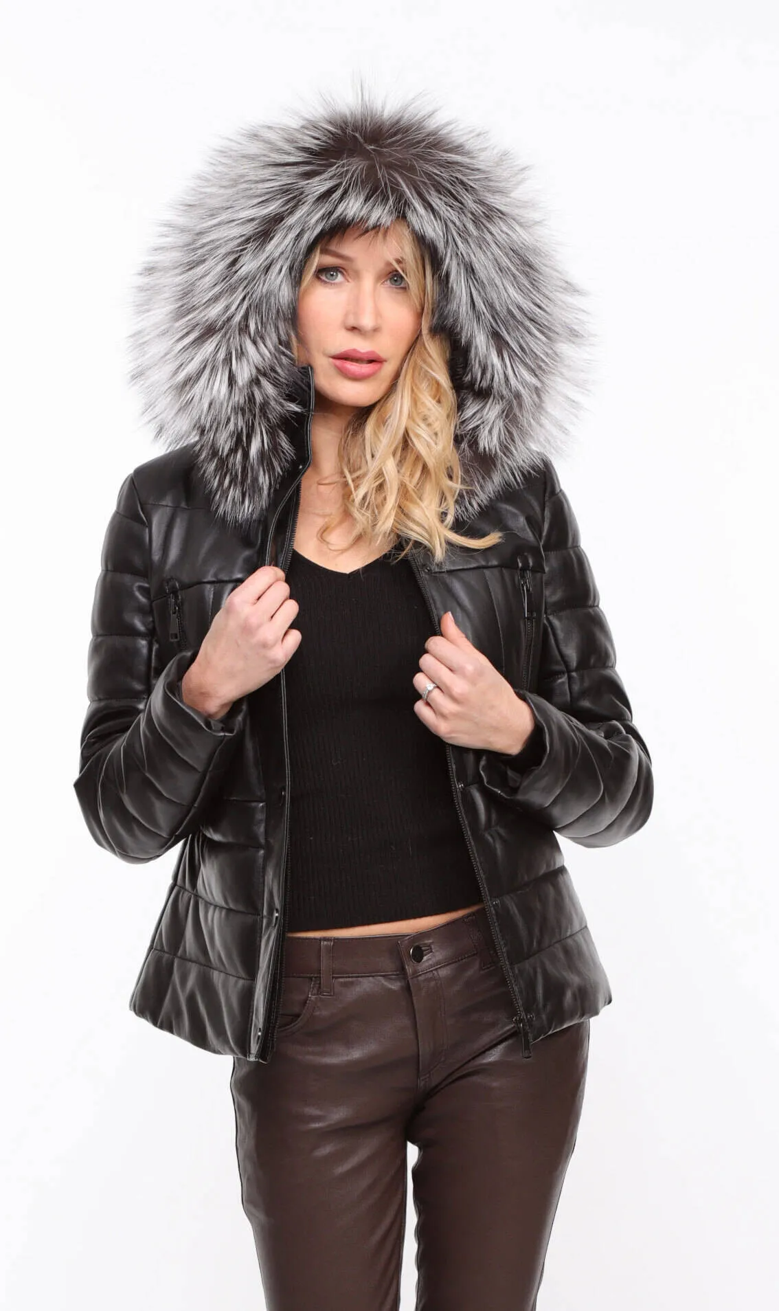 Women's black hooded down jacket \virginie\