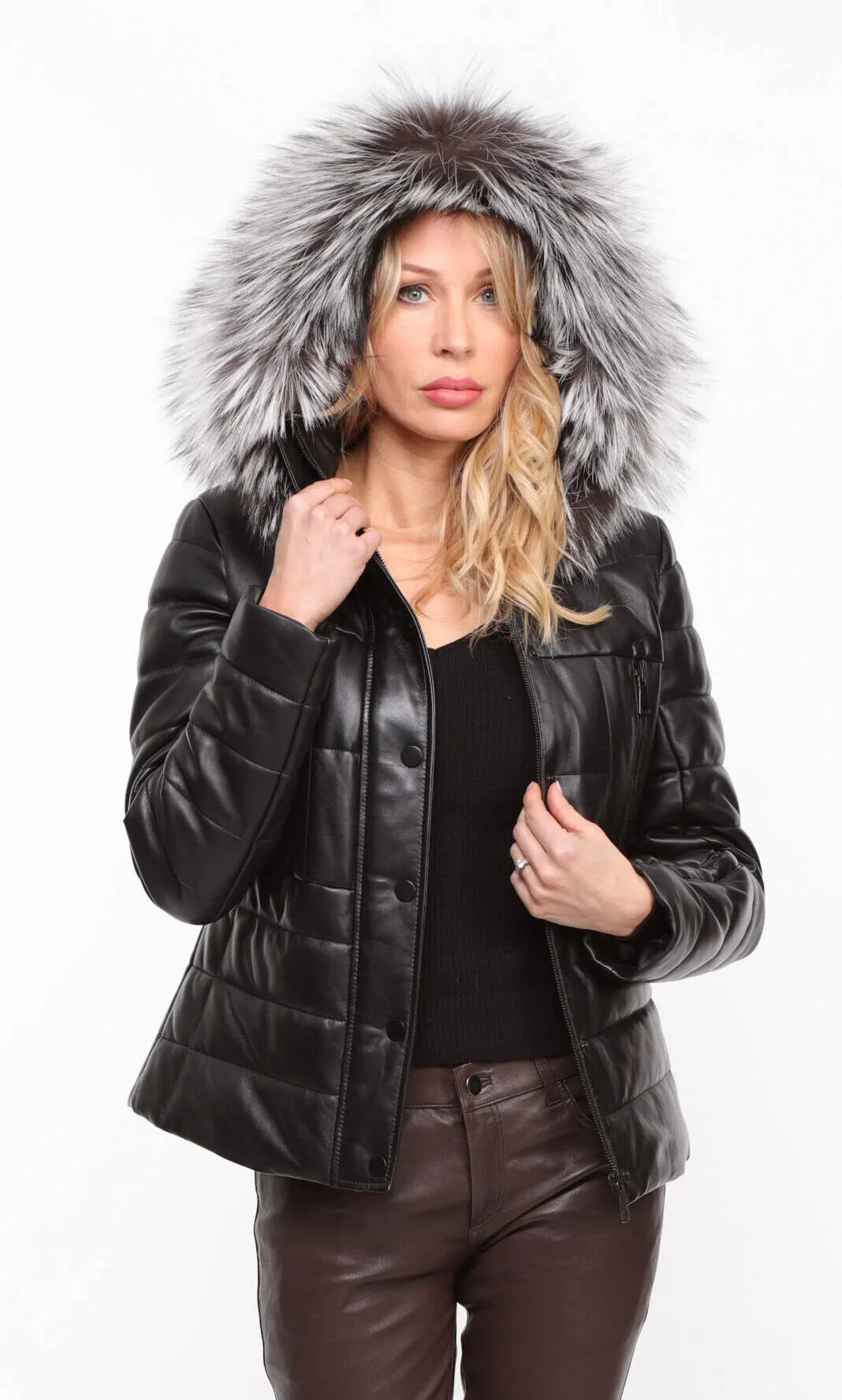 Women's black hooded down jacket \virginie\